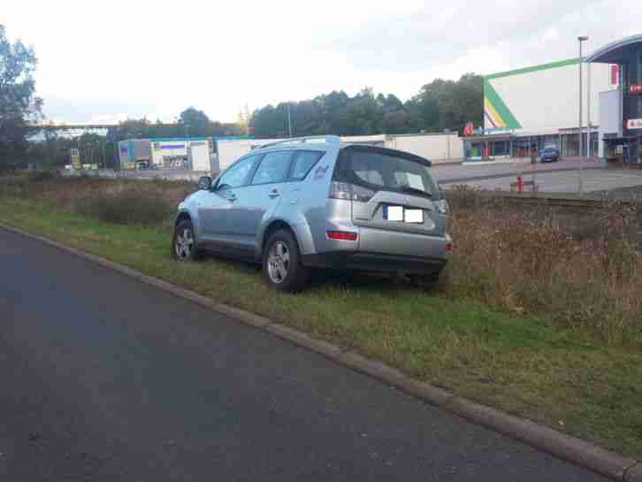 Mitsubishi Outlander 2 diesel 2,0 DID 4X4 EZ 12.2008 allrad AHK Top