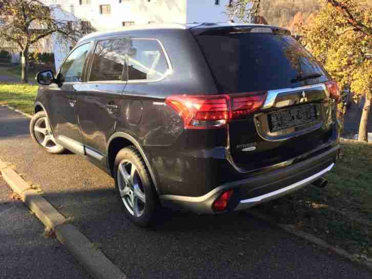 Mitsubishi Outlander Plus 2,2 DI-D 4WD AT