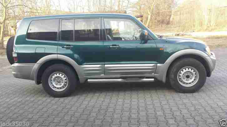 Mitsubishi Pajero 3.2 DI-D Leder- Navi- Standheizung plakette grün 7.Sitzer