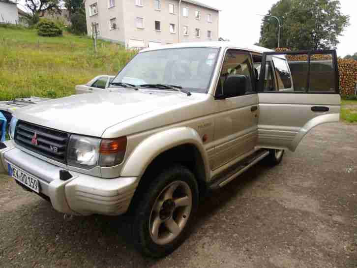 Mitsubishi Pajero 4x4, BJ 94, 3,5 L Benzin+Gas,TÜV+ASU 08-14, div.Neuteile