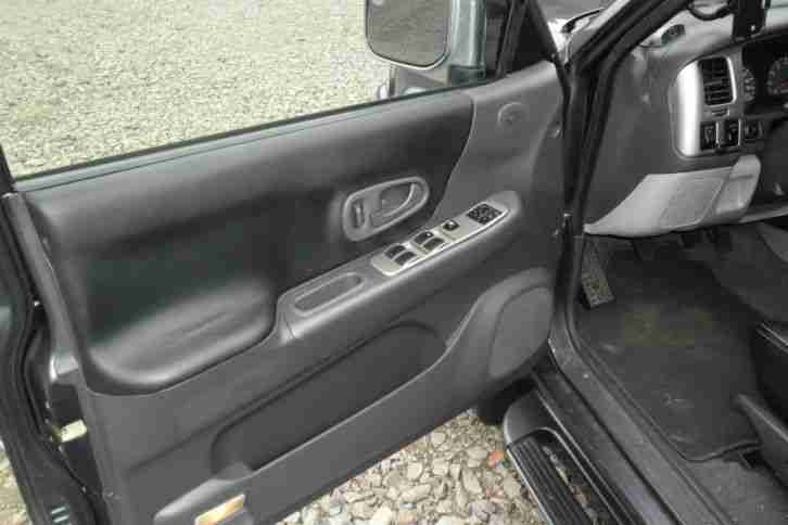 Mitsubishi Pajero Sport GLS mit LPG Gasanlage Top