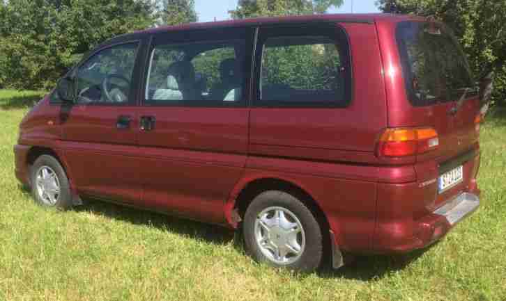 Mitsubishi Space Gear 7 Sitzer, Bus