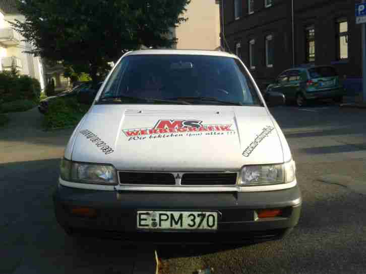 Mitsubishi Space Runner