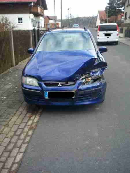 Mitsubishi Space Star 1.3 Comfort / Motor ok / Airbags ok ! Nur 3 Tage !!!!!!!!!