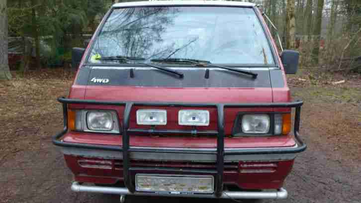 Mitsubishi Star Wagon L300 Allradbus wie Pajero