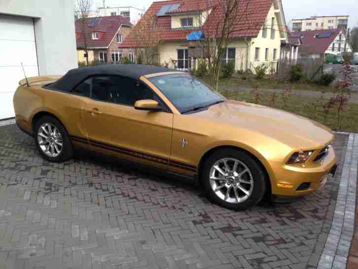 Mustang Cabriolet Wie Neu ! Elekt. Verdeck !7EZ 12/2013 ! Nur 4700 KM !