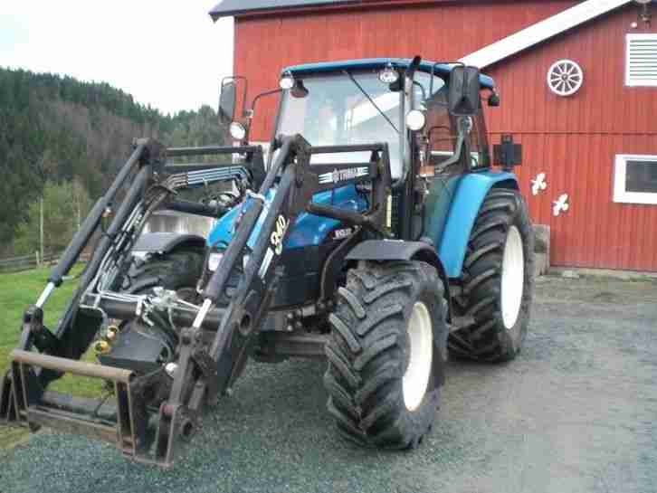 New Holland TL1OO Traktor Jahr 1999