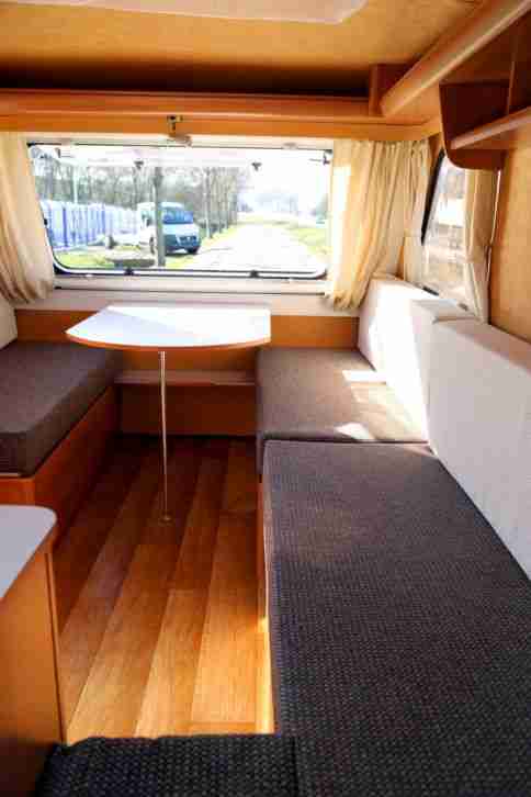 Niewiadow Wohnwagen 750kg GG Camping 270x185x180cm Anhänger