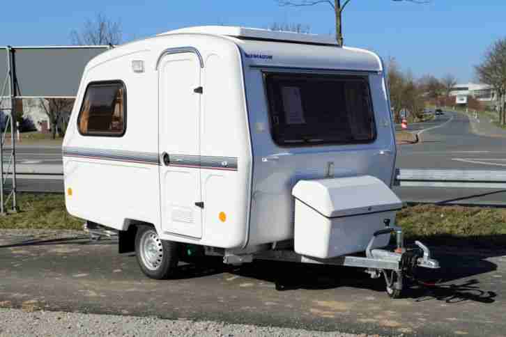 Niewiadow Wohnwagen 750kg GG Camping