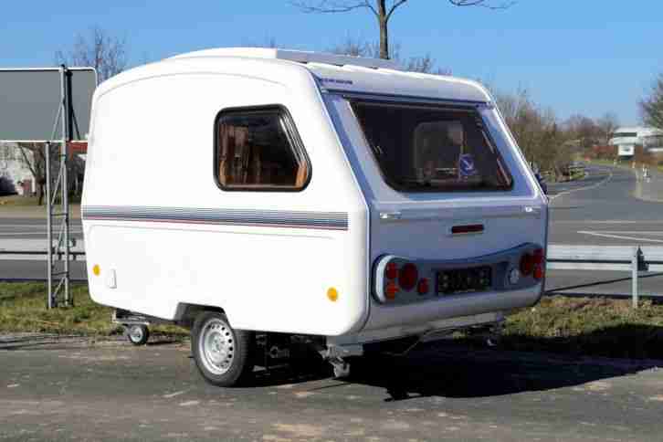 Niewiadow Wohnwagen 750kg GG Camping 270x185x180cm Anhänger