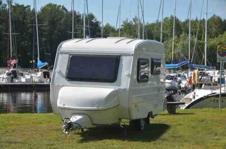 Niewiadow Wohnwagen 850kg GG 305x195x181cm Anhänger