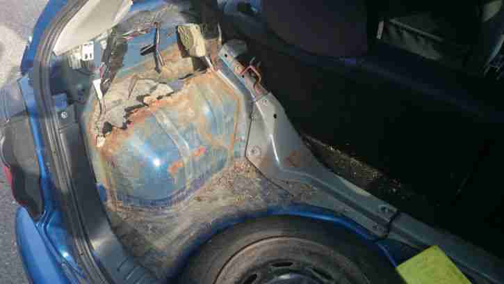 Nissan Almera | 1.4 Liter | BJ: 98 | 210.000 km