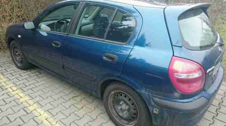 Nissan Almera 1.8 Hatchback mit LPG Gasanlage