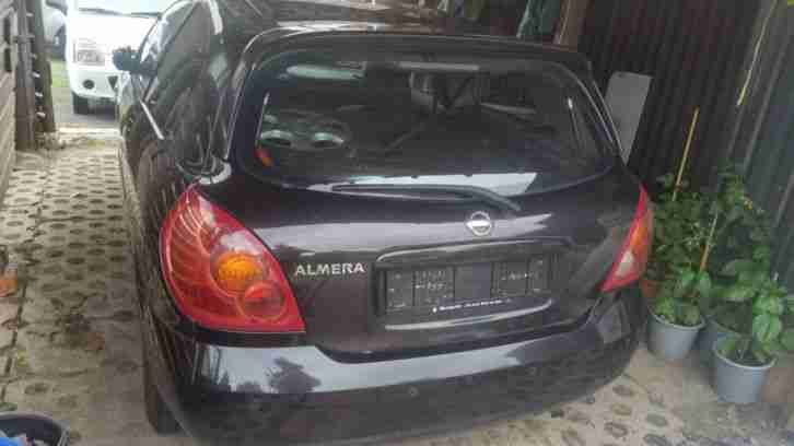 Nissan Almera 1.8