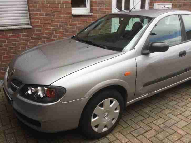Nissan Almera