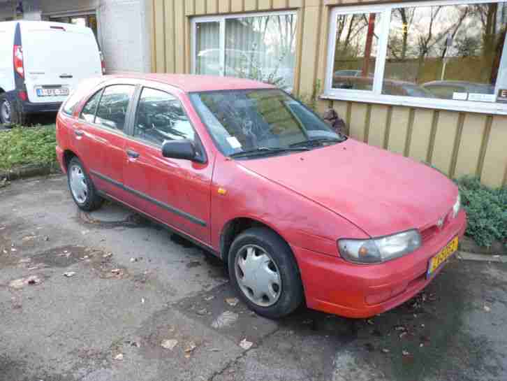 Nissan Almera 1998 1.4 L