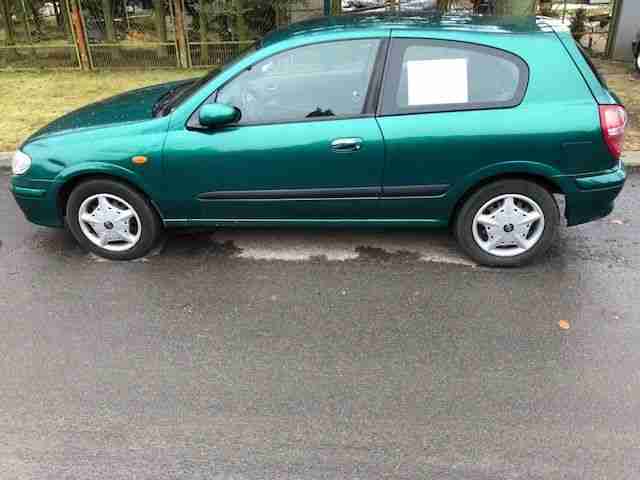 Nissan Almera Automatik mit 80200 KM