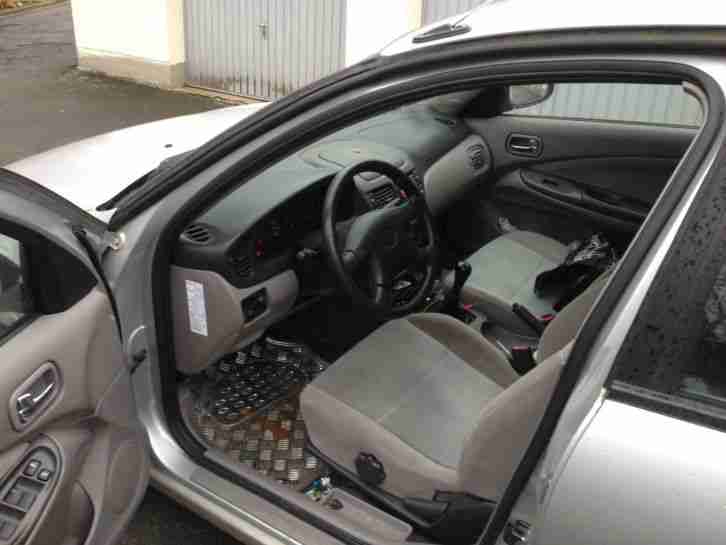 Nissan Almera II 2.2 Di