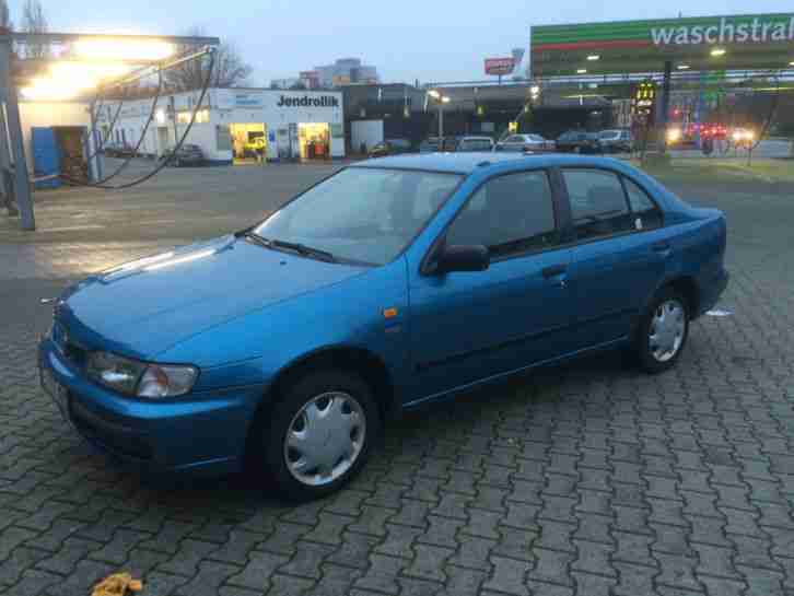 Almera (N15) 1.6 66 Kw 128.000 km 4 türig