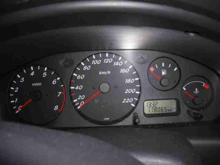 Nissan Almera N16
