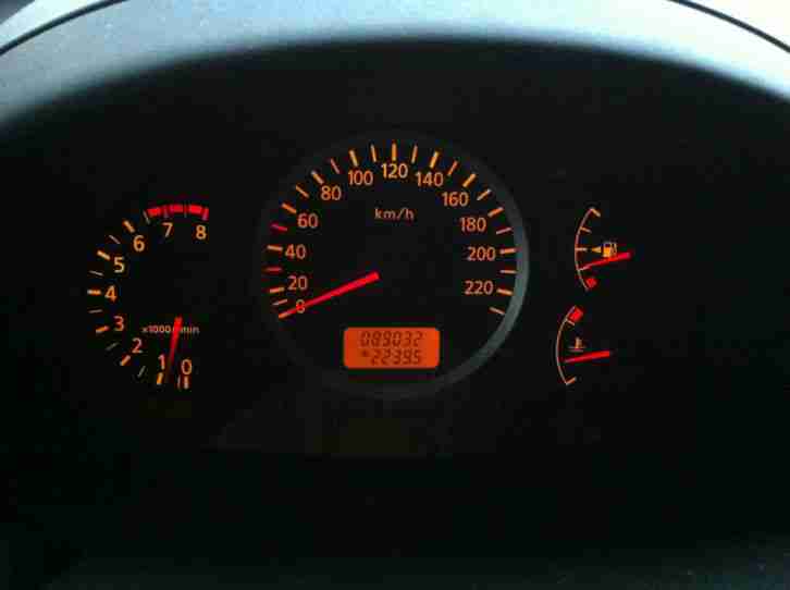 Nissan Almera Tino 1.8 Acenta plus (Van)