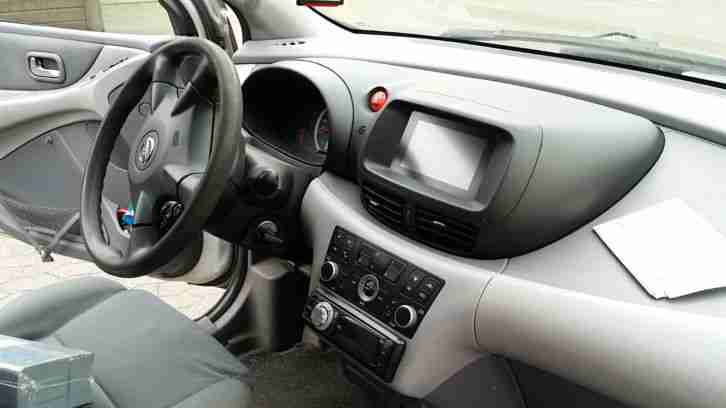 Nissan Almera Tino BJ.2003 !!!BASTLERFAHRZEUG!!!