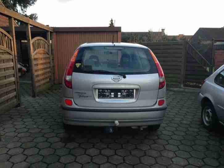 Nissan Almera-Tino-dizel-2-2-di
