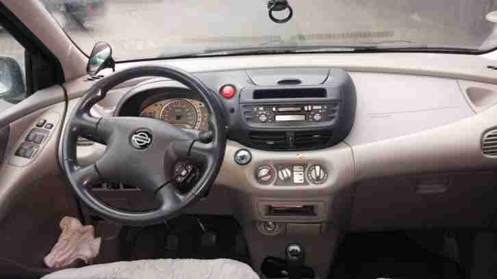 Nissan Almera Tino (wegen Todesfalls muss verkauft werden)