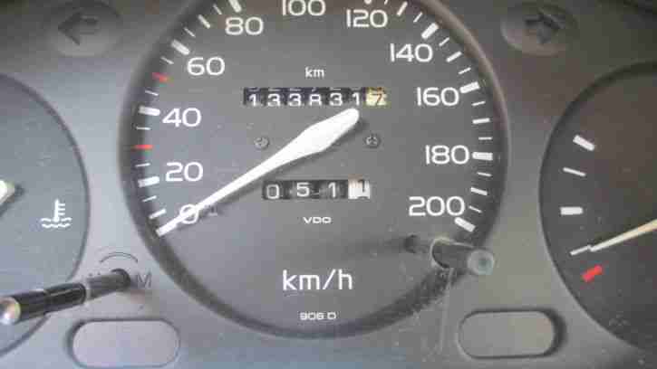Nissan Micra 1,0 Benzin 07.2015 TÜV