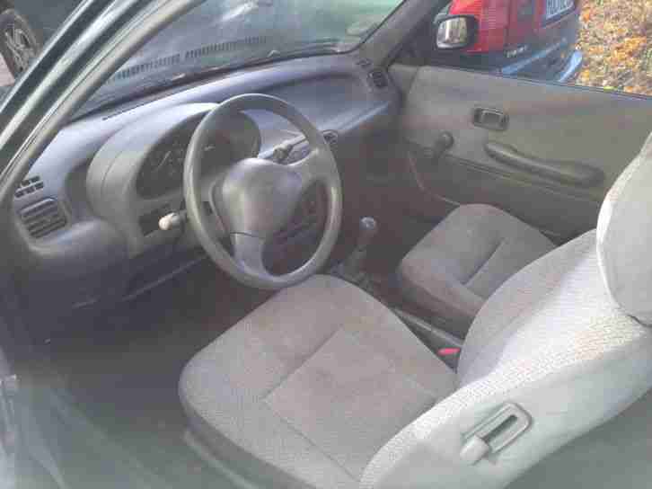 Nissan Micra 1.0 LX mit neuer Kupplung und Winterreifen