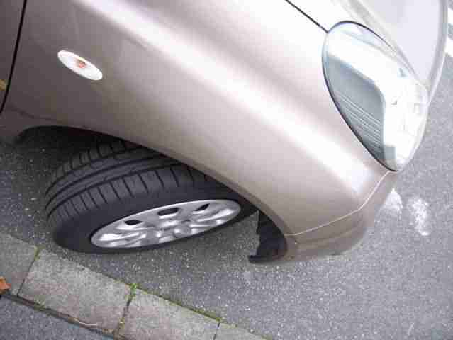 Nissan Micra 1.2 Pure Drive (TOPZUSTAND !!!)