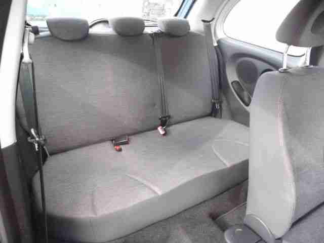 Nissan Micra 1.2 visia ,8-Fachb., Scheckheft,TUV NEU