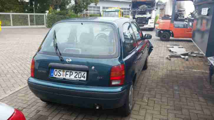 Nissan Micra GX mit Frondschaden