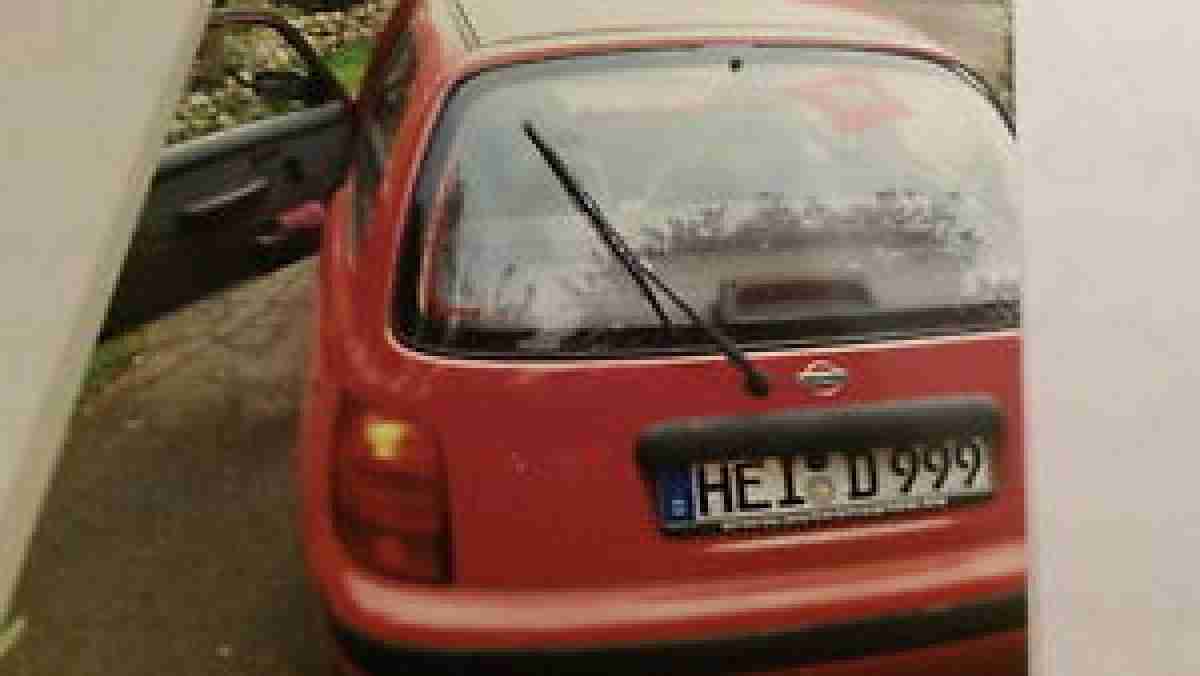 Nissan Micra K11 ohne TÜV. Schweißarb. erf. Läuft sonst tadellos. 25795 Heide