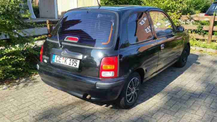 Nissan Micra Salsa Schwarz