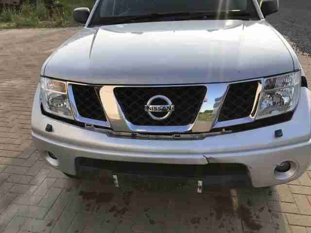 Nissan NAvara DCI 171 ps 2008 Ohne Motor