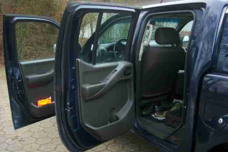 Nissan Navara 2,5 dCi DPF Double Cab 4x4 D4 incl.19% 103kW Klima AHK LKW Zul.