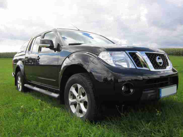 Nissan Navara 2.5 dci SE Double Cab Allrad, sehr gepflegt. Mit Hardtop.