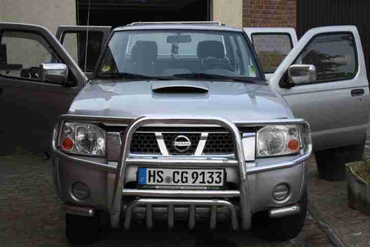 Nissan Navara 4WD Pickup Diesel Baujahr 05/2003