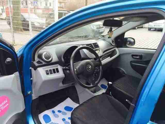 Nissan PIXO 1.0l acenta