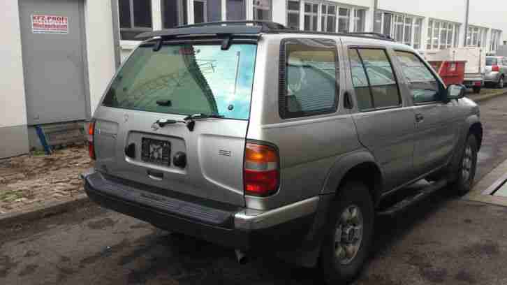 Nissan Pathfinder 3.3 V6 Automatik 1999