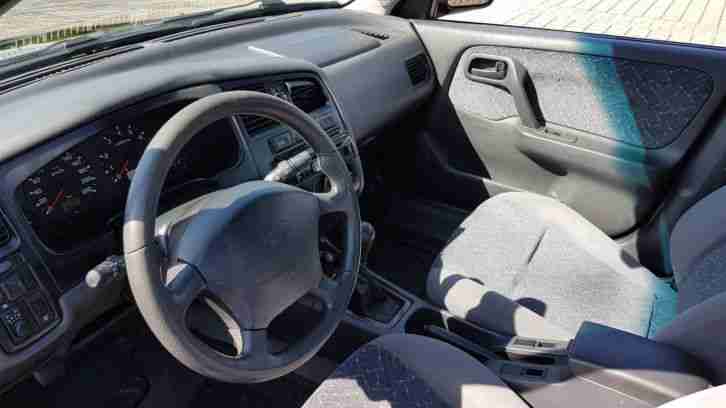 Nissan Primera 2,0 Benzin 131 PS