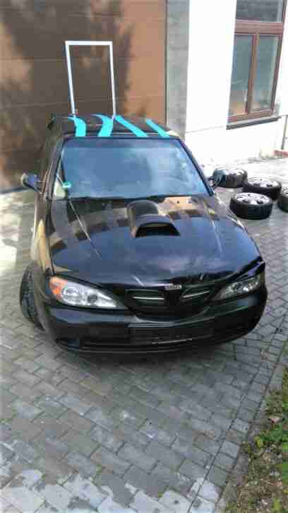 Nissan Primera 2.0 Show Tuning Fahrzeug