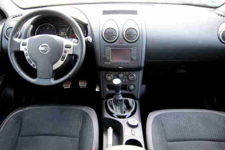 Nissan Qashqai 1.6 dCi 4x4 Pano 360 Cam Navi Garantie erst 35tKM Scheckheft