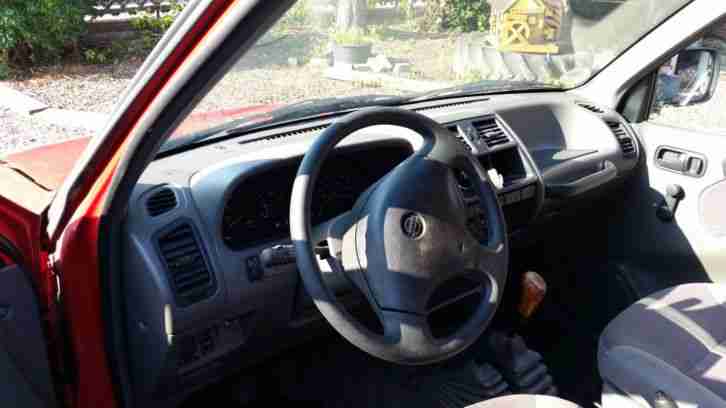 Nissan Terrano 2 1 Hand nur 133000 km anschauen lohnt. wenig mängel