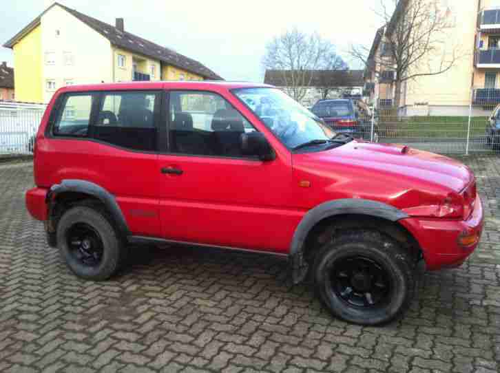 Nissan Terrano 2, 4