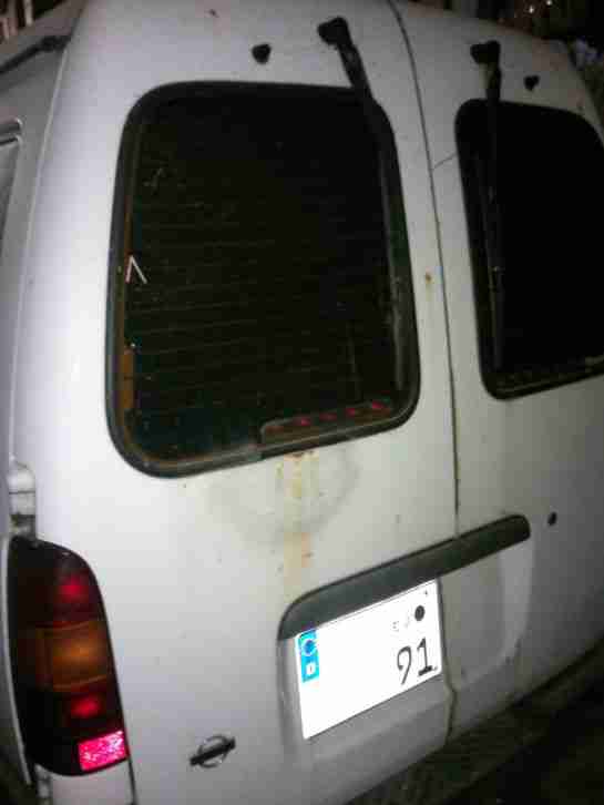 Nissan Vanette Cargo C 23 mit Klima