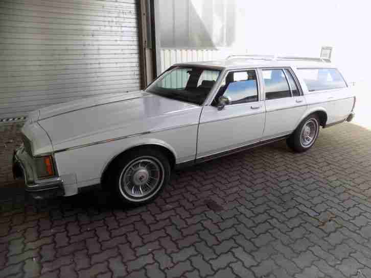 Oldsmobile Custom Cruiser 1990 Karlsruhe, Service, Garantie