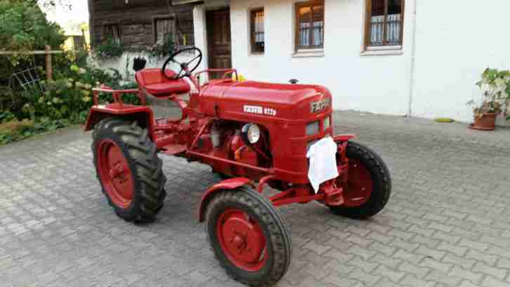 Oldtimer Bulldog (Traktor, Schlepper) Fahr D22 P