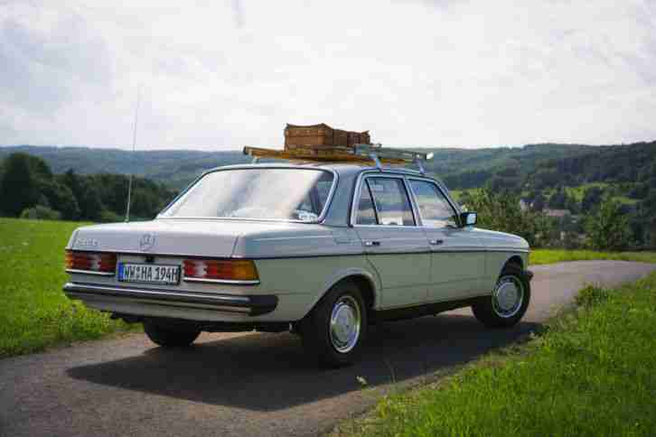 Oldtimer Mercedes Benz W 123 230E